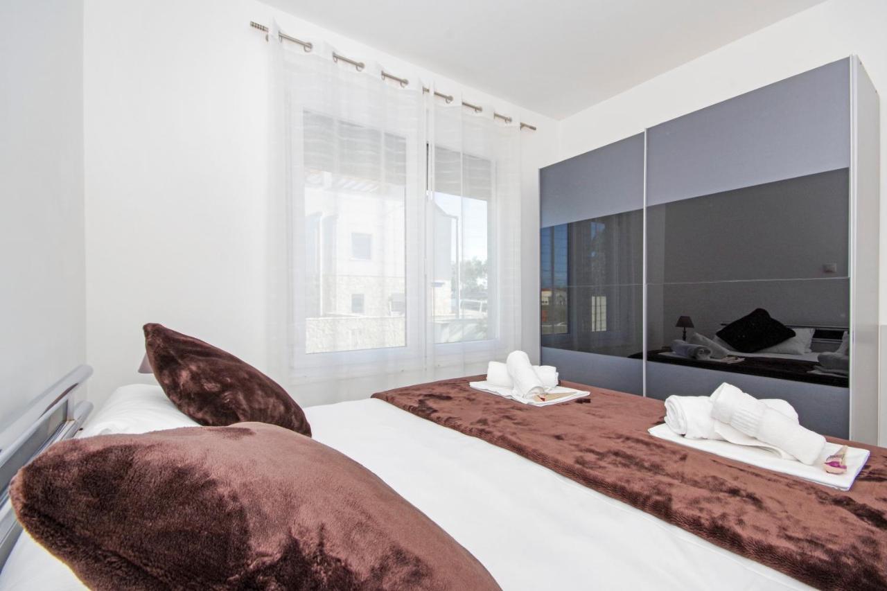 Apartment Laura Privlaka  Εξωτερικό φωτογραφία