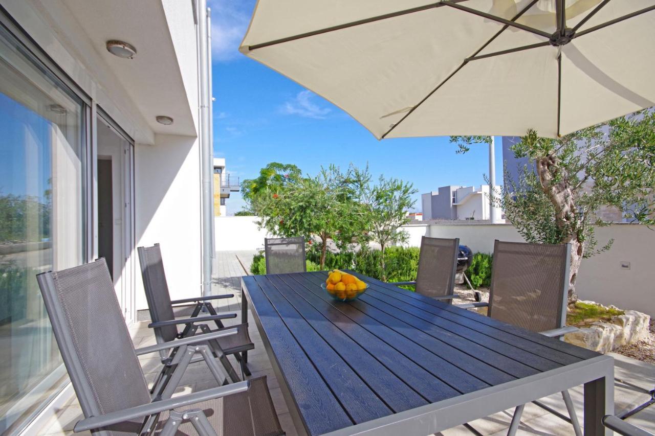 Apartment Laura Privlaka  Εξωτερικό φωτογραφία