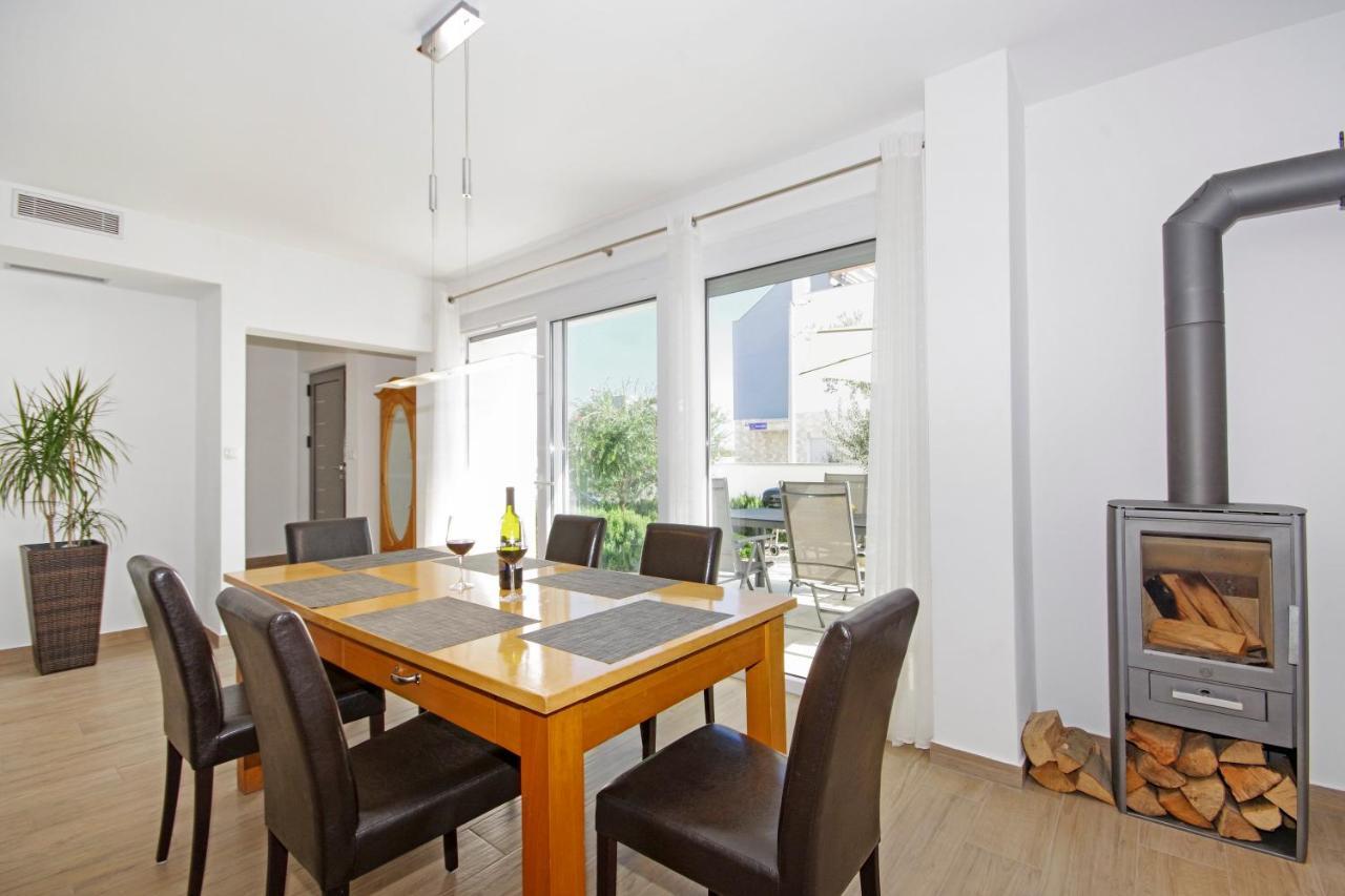 Apartment Laura Privlaka  Εξωτερικό φωτογραφία