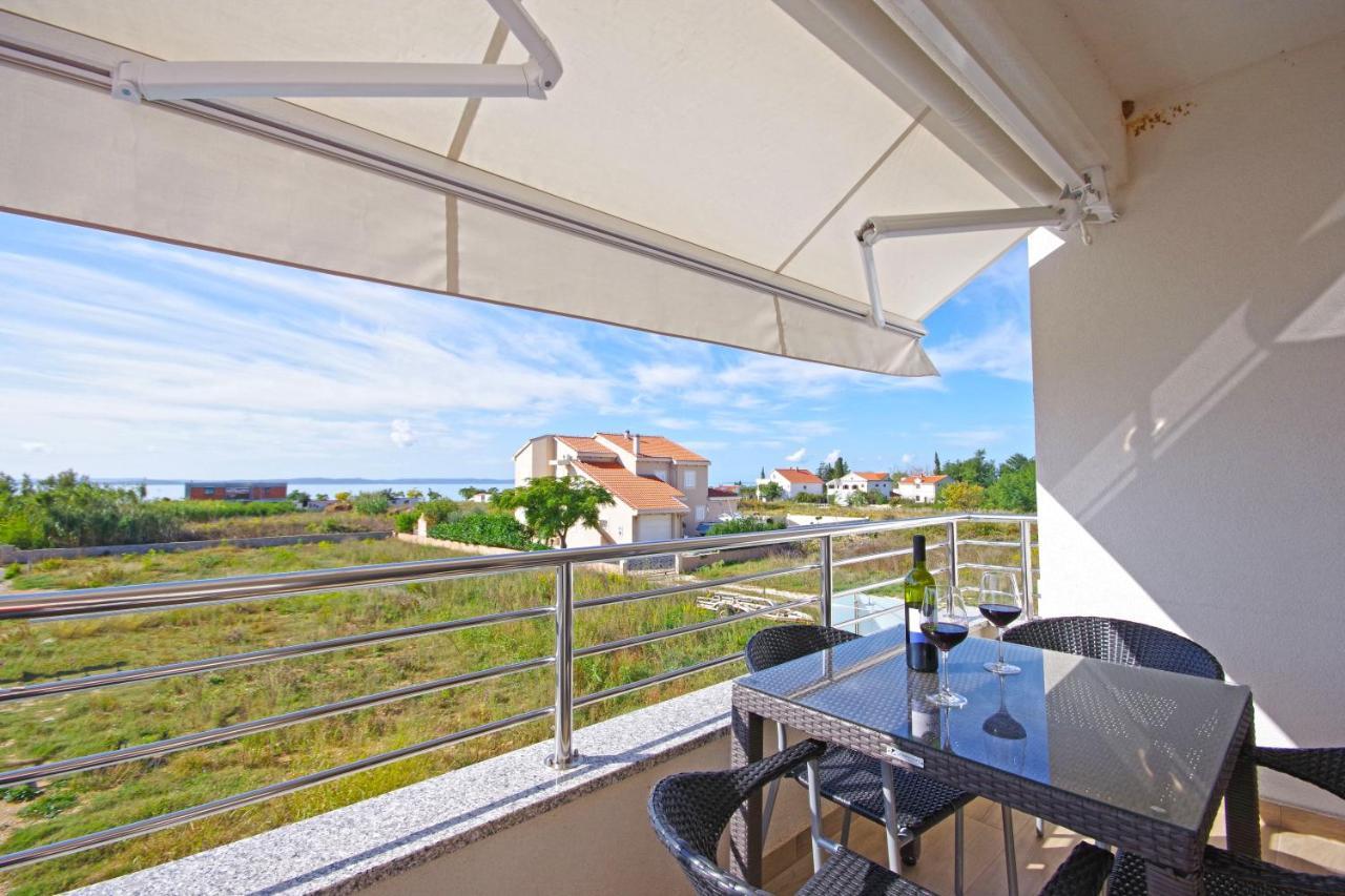 Apartment Laura Privlaka  Εξωτερικό φωτογραφία