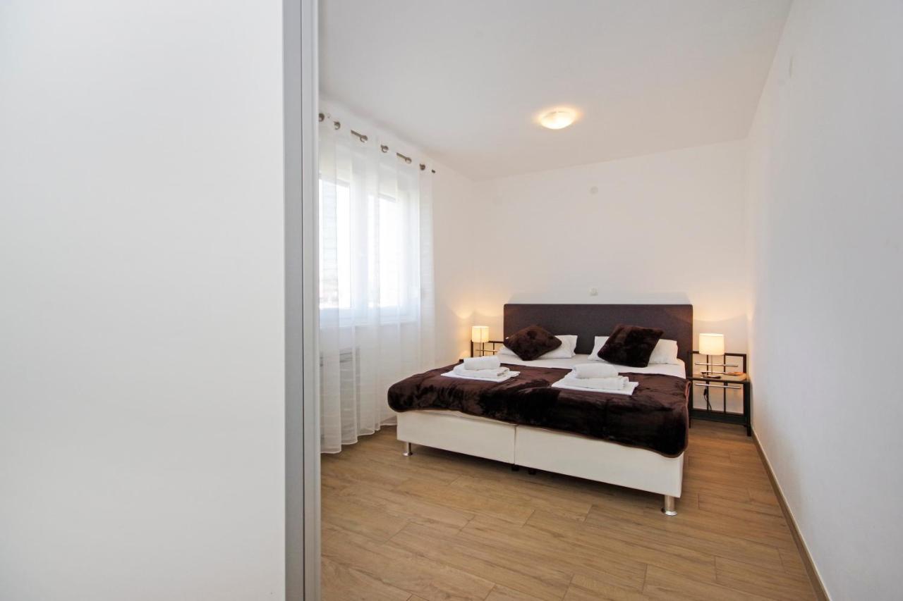 Apartment Laura Privlaka  Εξωτερικό φωτογραφία