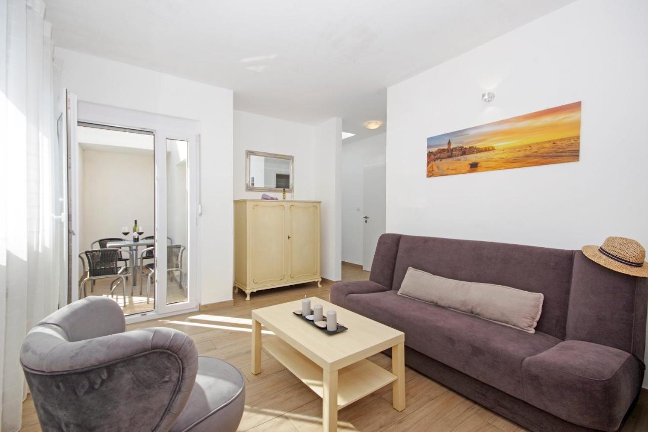 Apartment Laura Privlaka  Εξωτερικό φωτογραφία