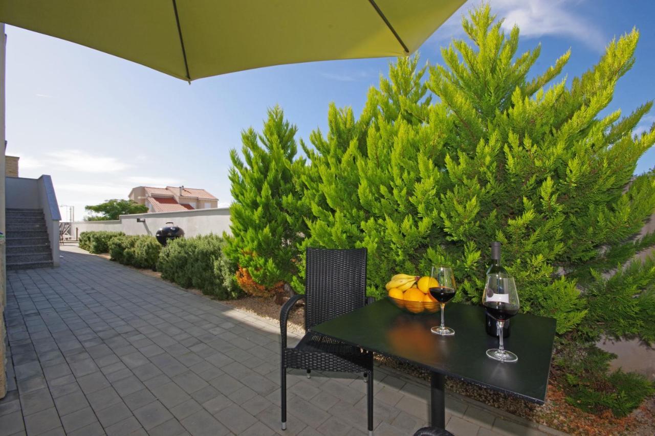 Apartment Laura Privlaka  Εξωτερικό φωτογραφία