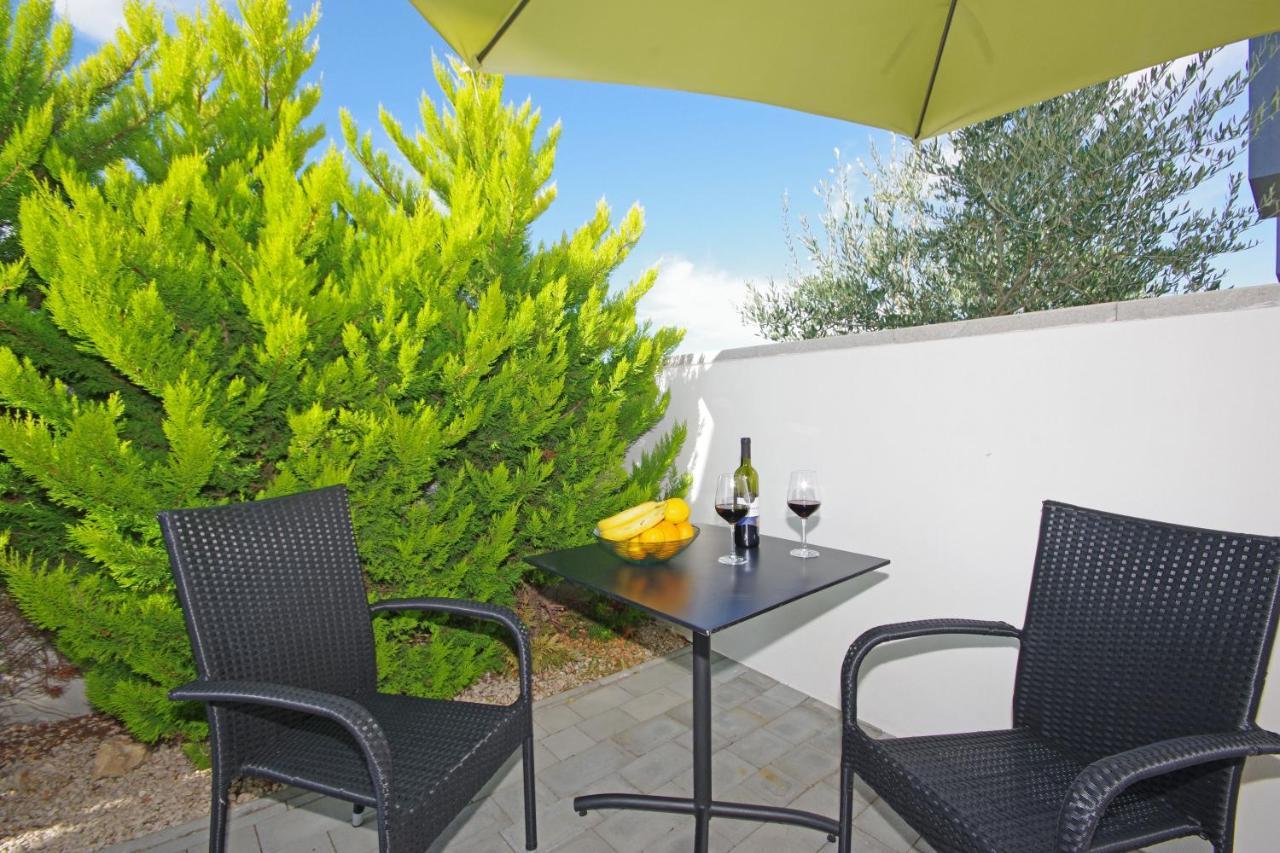 Apartment Laura Privlaka  Εξωτερικό φωτογραφία