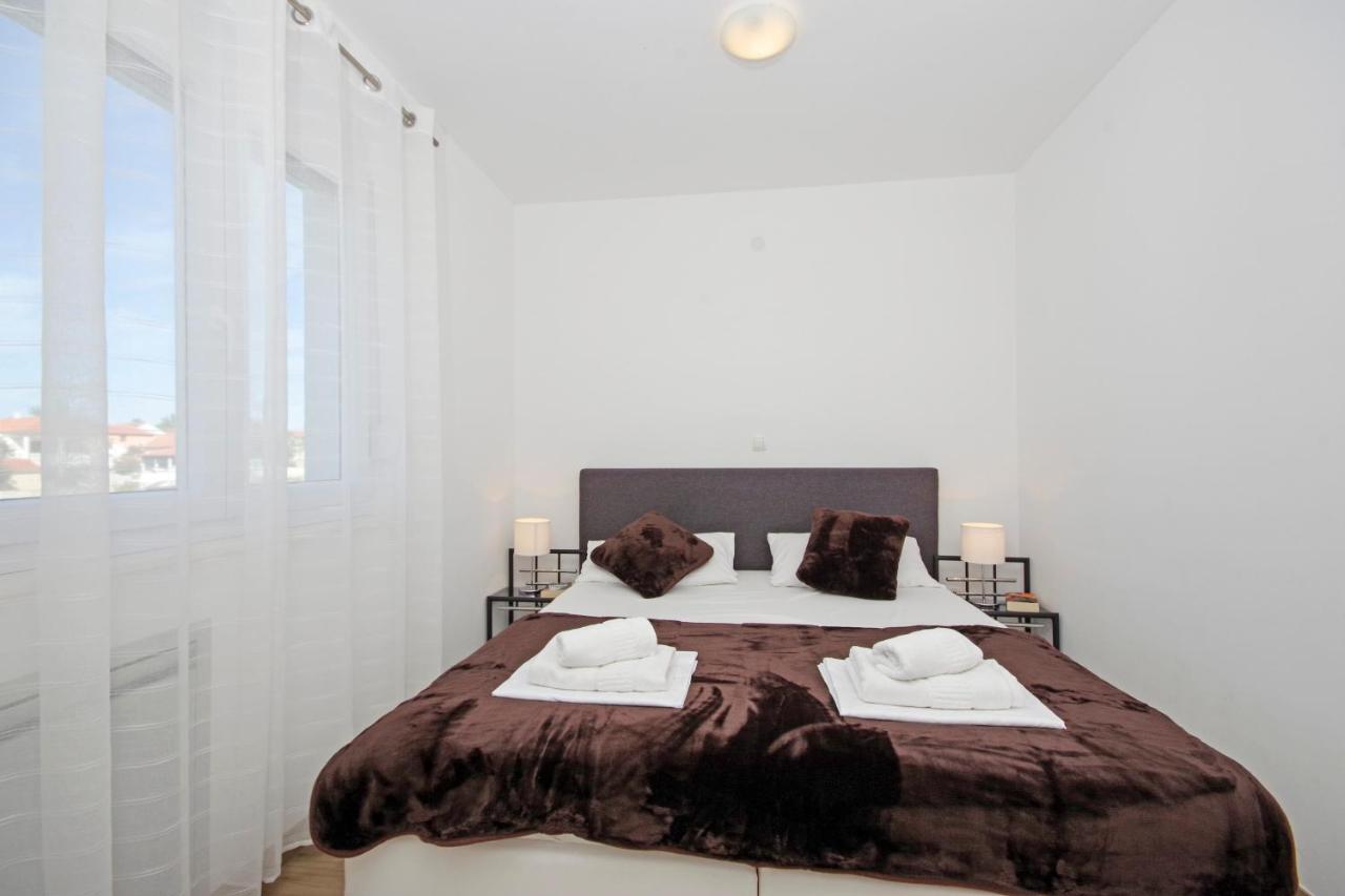 Apartment Laura Privlaka  Εξωτερικό φωτογραφία