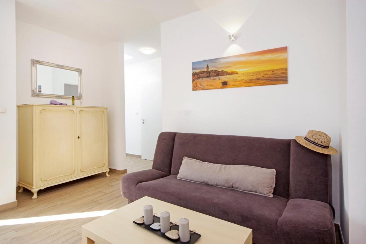 Apartment Laura Privlaka  Εξωτερικό φωτογραφία